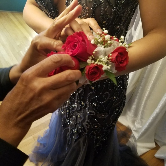 FINAL MARKDOWN! Steel grey Jovani prom dress - Picture 4 of 4